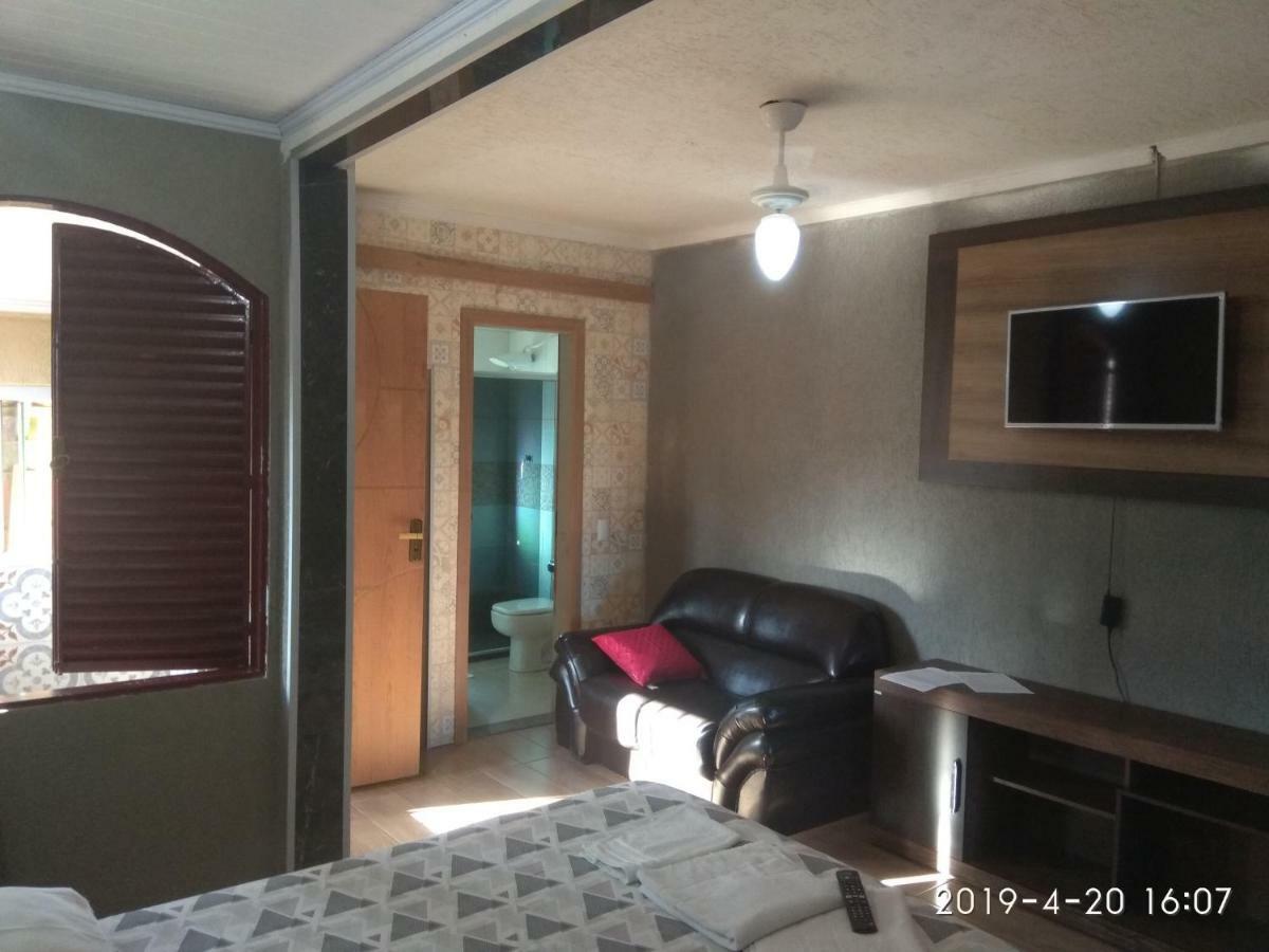 Pousada Chale Morada Valparaiso de Goias Exterior foto